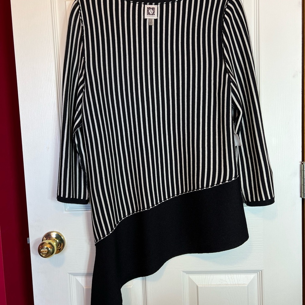 Anne Klein Sweater Black & Ivory Stripe EUC Sz M Crewneck 3/4 Slv Asymmetrical - Picture 5 of 11
